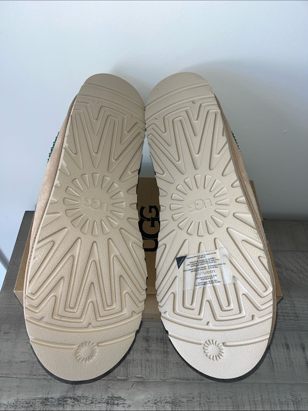 UGG TASMAN - Picture 4 of 5